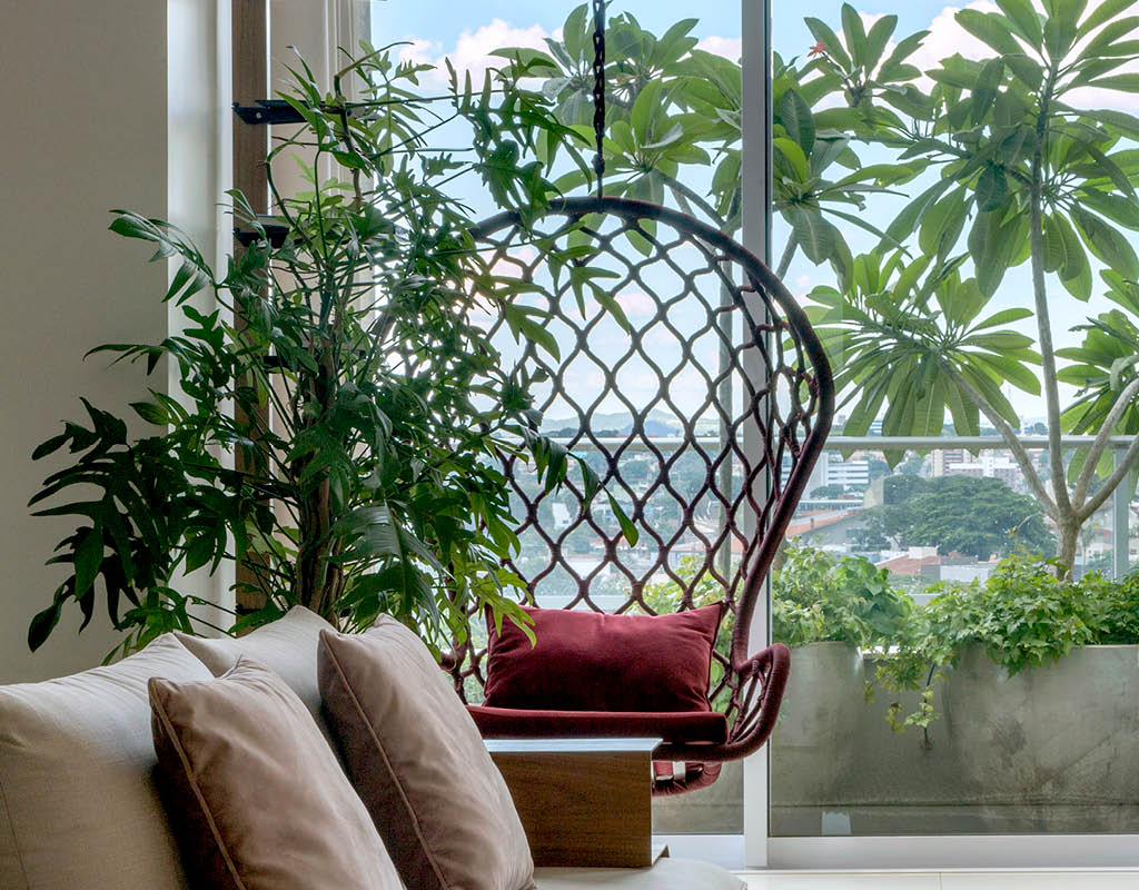 ''SINTA-SE EM CASA'' por Fernando Pinto