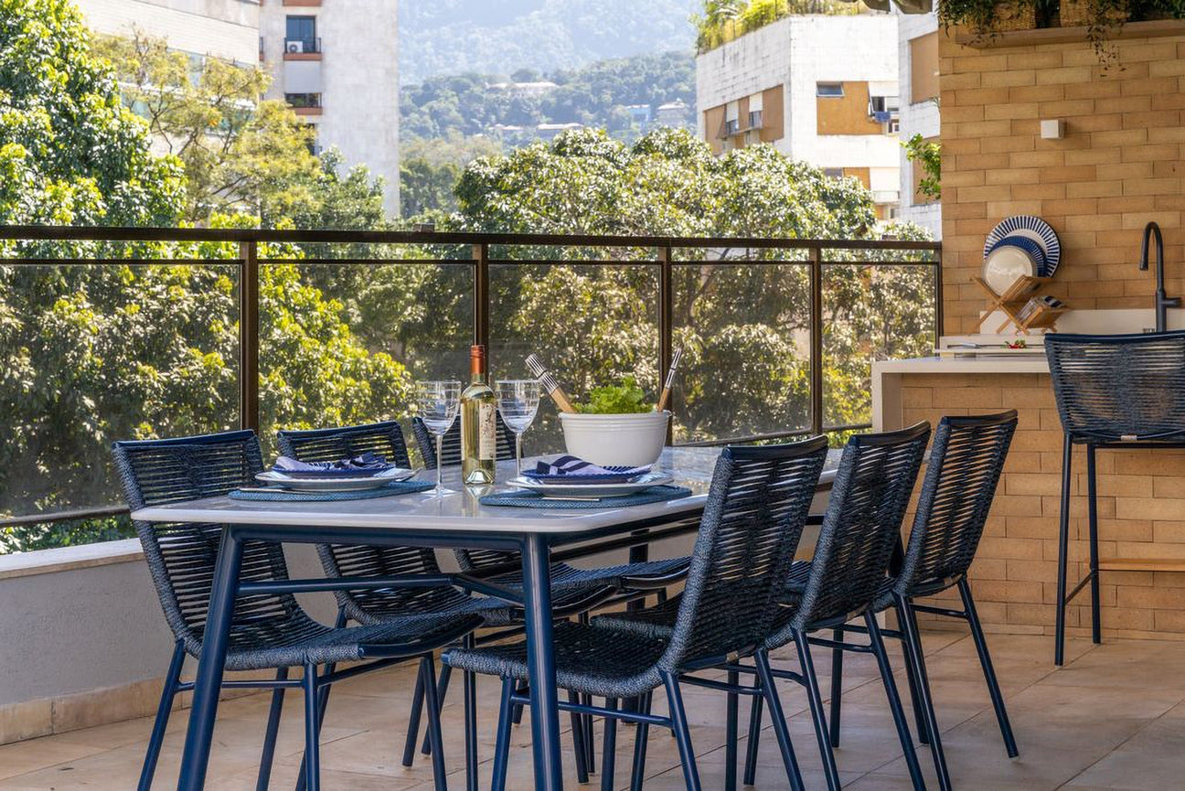 Celebrating Father’s Day at Home? Discover 7 Pieces of Furniture to Transform Your Veranda into the Perfect Gathering Space