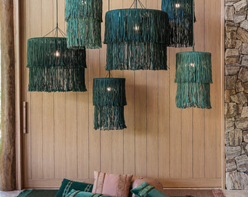 Cushions, Throws, and Rugs: The Three Key Touches for a Cozy Décor