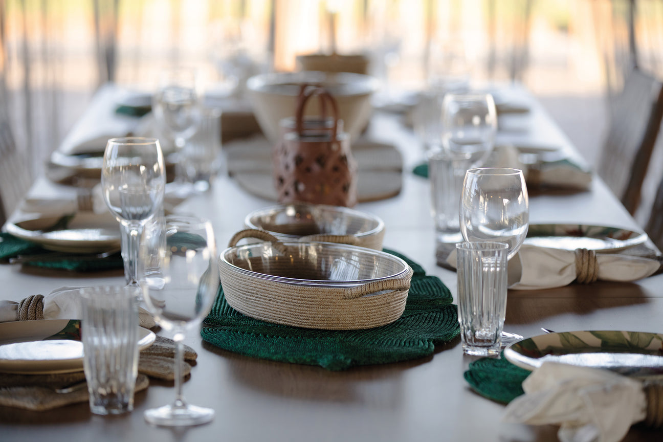 Everything You Need to Know to Choose the Perfect Dining Table