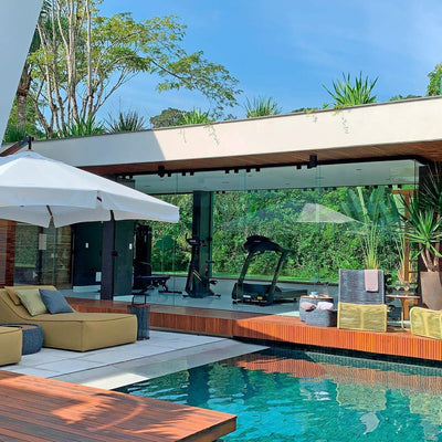 Poolside Furniture Trends for 2025: Comfort, Technology & Sustainability