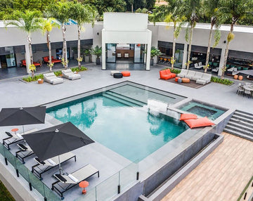 Modern Residential Pool Area: Practical Ideas