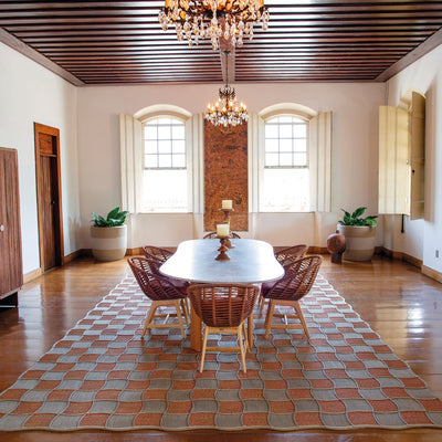 Creatively and Functionally Pairing Tables and Chairs: A Guide to Balanced, Stylish Spaces