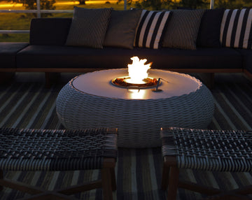 Design & Comfort: The Innovative Coffee Table with Built-In Fireplace