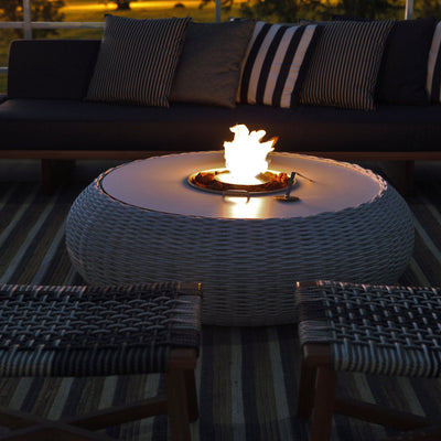 Design & Comfort: The Innovative Coffee Table with Built-In Fireplace