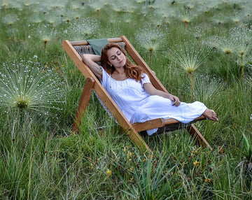 How to Identify Furniture That Naturally Embraces the Body