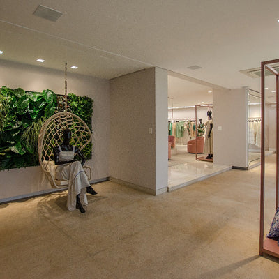 Store Decoration: How to Create a Warm and Sophisticated Experience for Your Clients