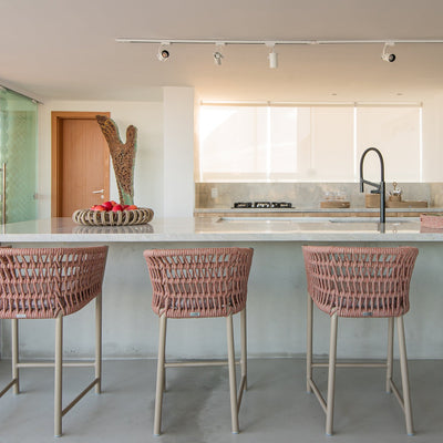How to use stools in décor: a practical guide to transforming any space