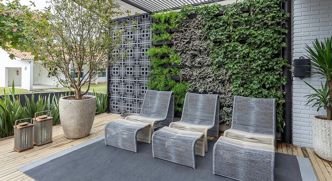 How to Turn Your Balcony into a Private Retreat
