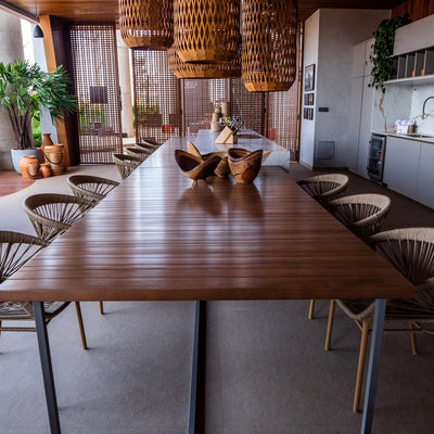 Custom Table: The Luxury of Having a Unique Piece in Your Space