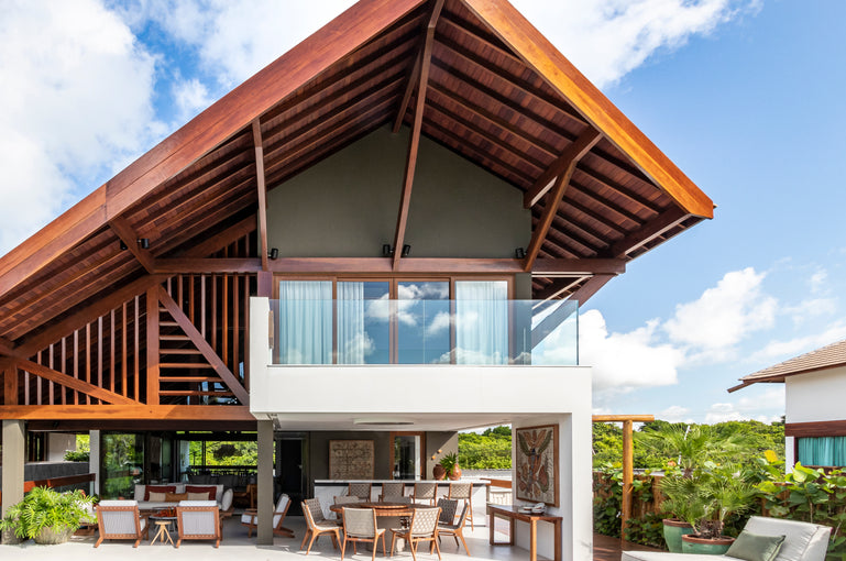 Sophistication and warmth inspire the beach house project in Pernambuco